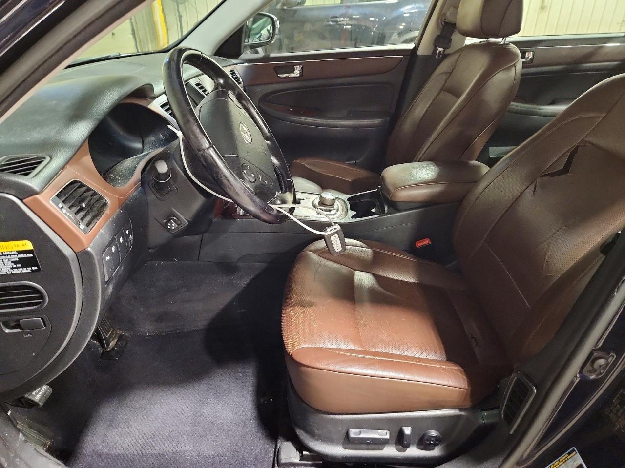 2009 Hyundai Genesis 3.8l Blue vin: KMHGC46E79U026614