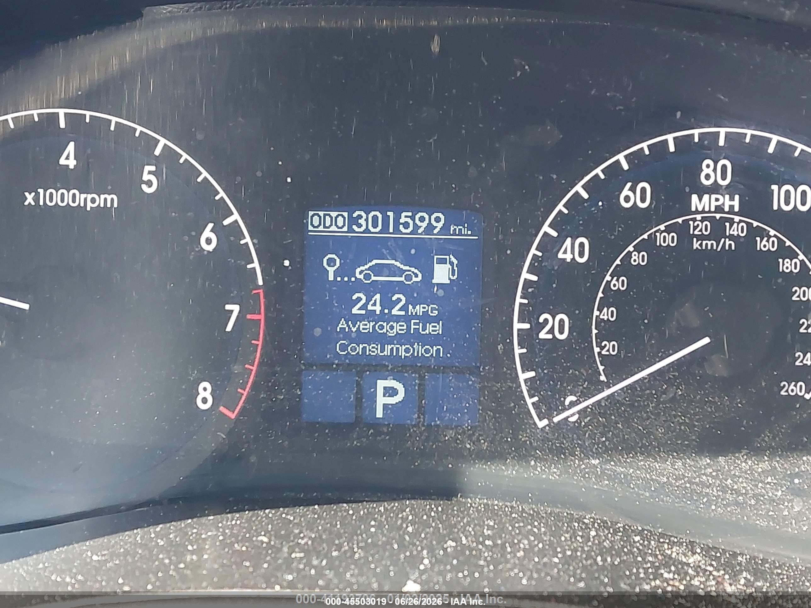 2009 Hyundai Genesis 3.8 Silver vin: KMHGC46E79U039511