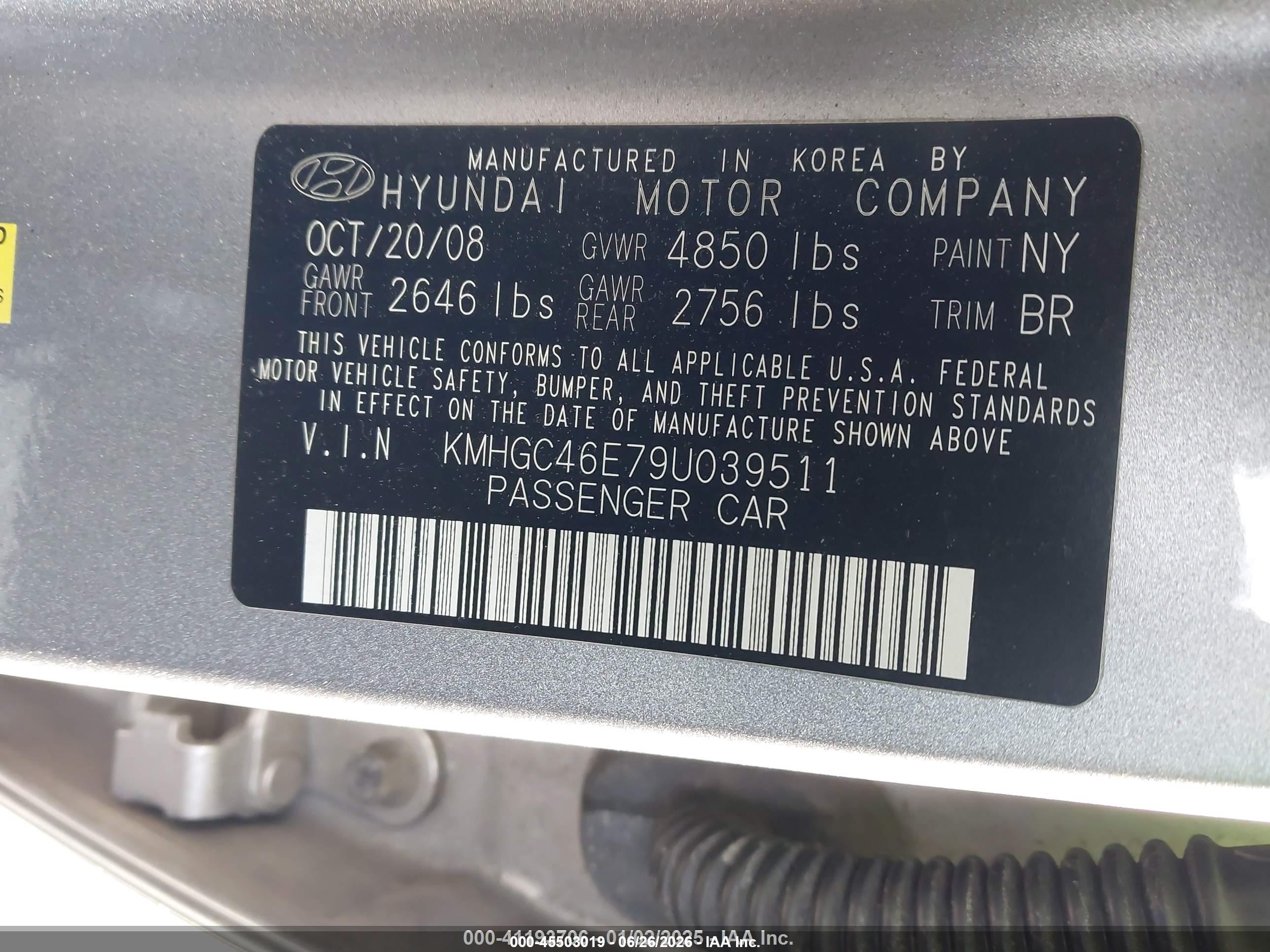 2009 Hyundai Genesis 3.8 Silver vin: KMHGC46E79U039511