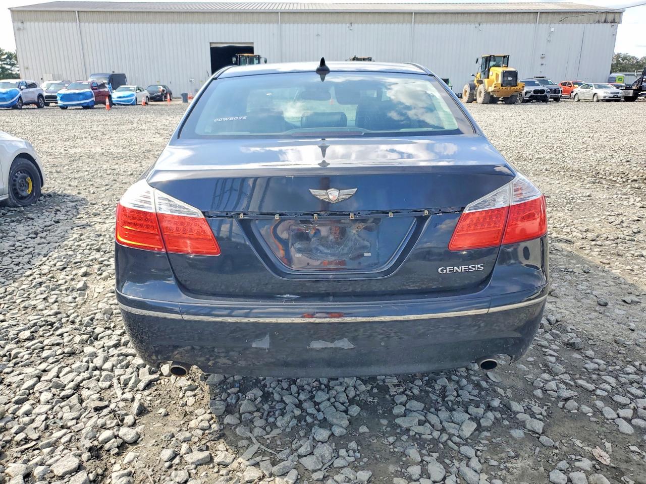 2009 Hyundai Genesis 3.8l Black vin: KMHGC46E99U020118