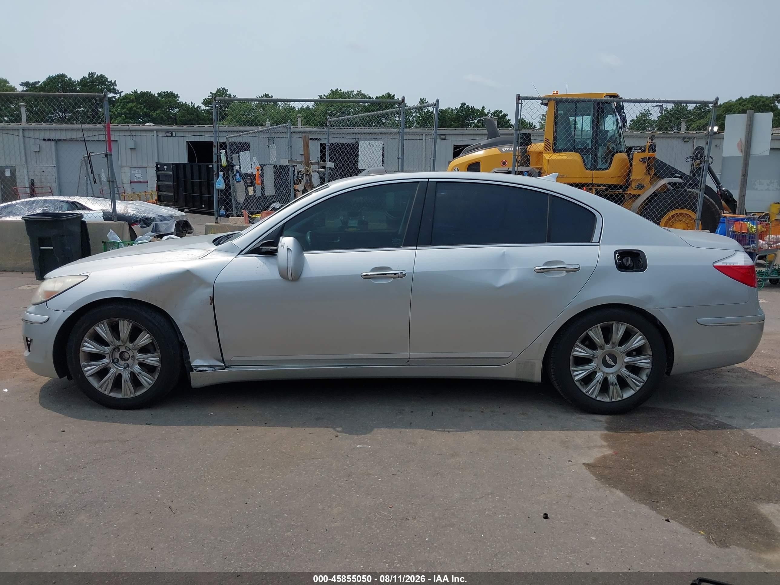 2009 Hyundai Genesis 3.8 Gray vin: KMHGC46E99U025951