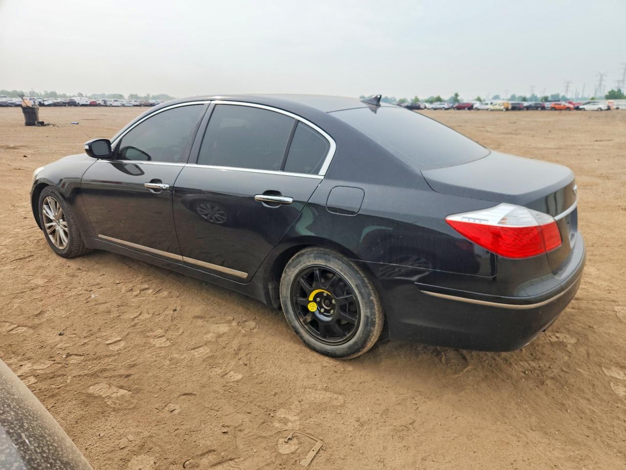2009 Hyundai Genesis 4.6l Black vin: KMHGC46F09U055672