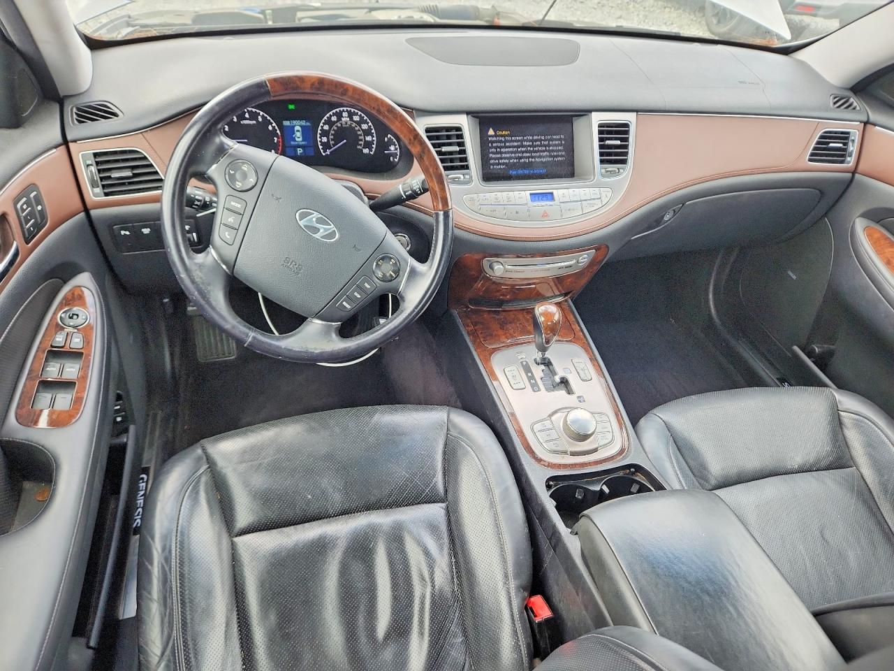 2009 Hyundai Genesis 4.6l Gray vin: KMHGC46F19U034457