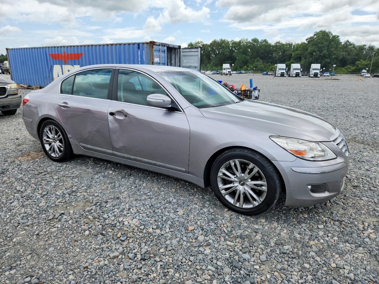 2009 Hyundai Genesis 4.6l Gray vin: KMHGC46F19U034457