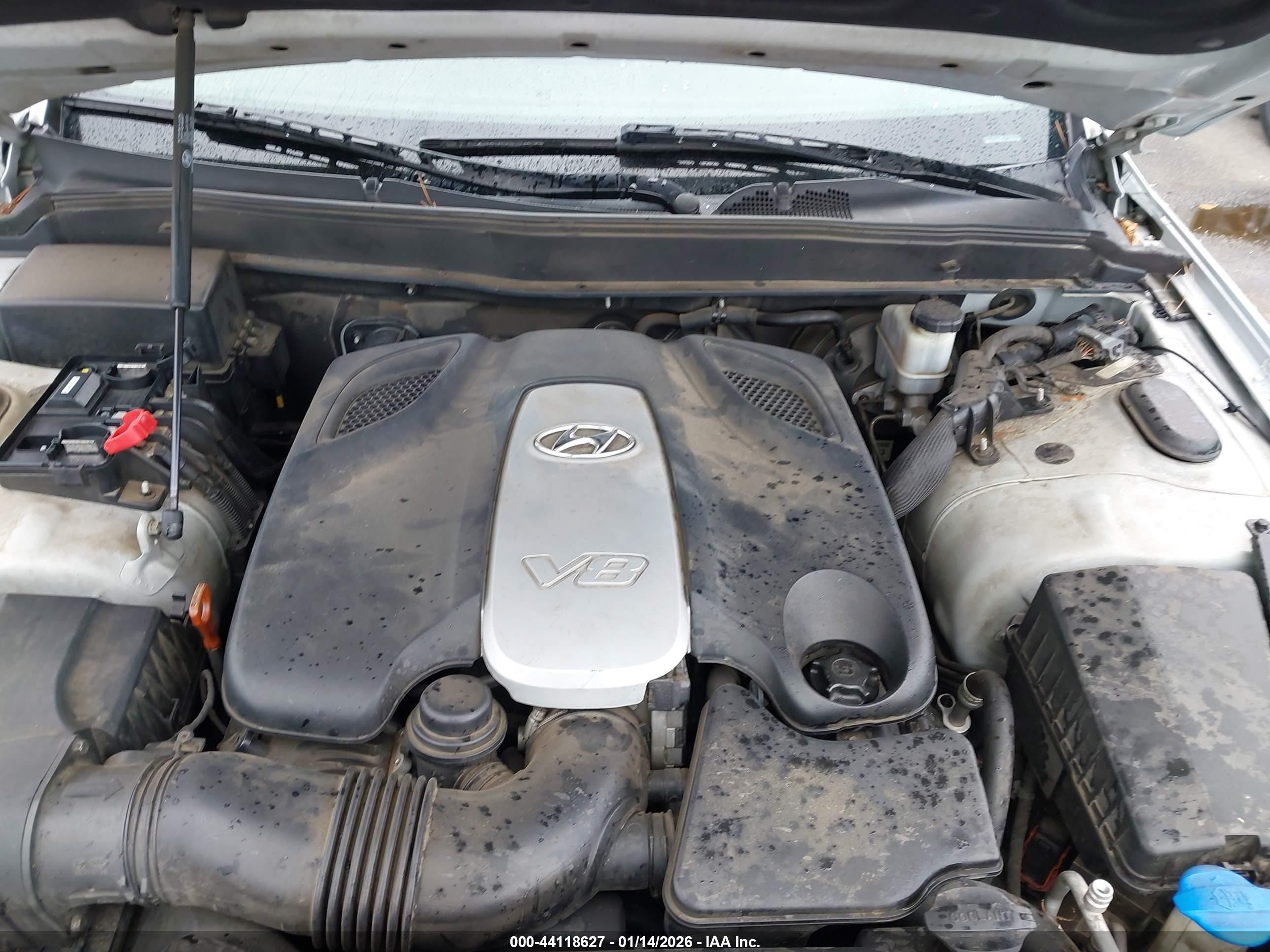 2009 Hyundai Genesis 4.6 Серебряный vin: KMHGC46F49U037935