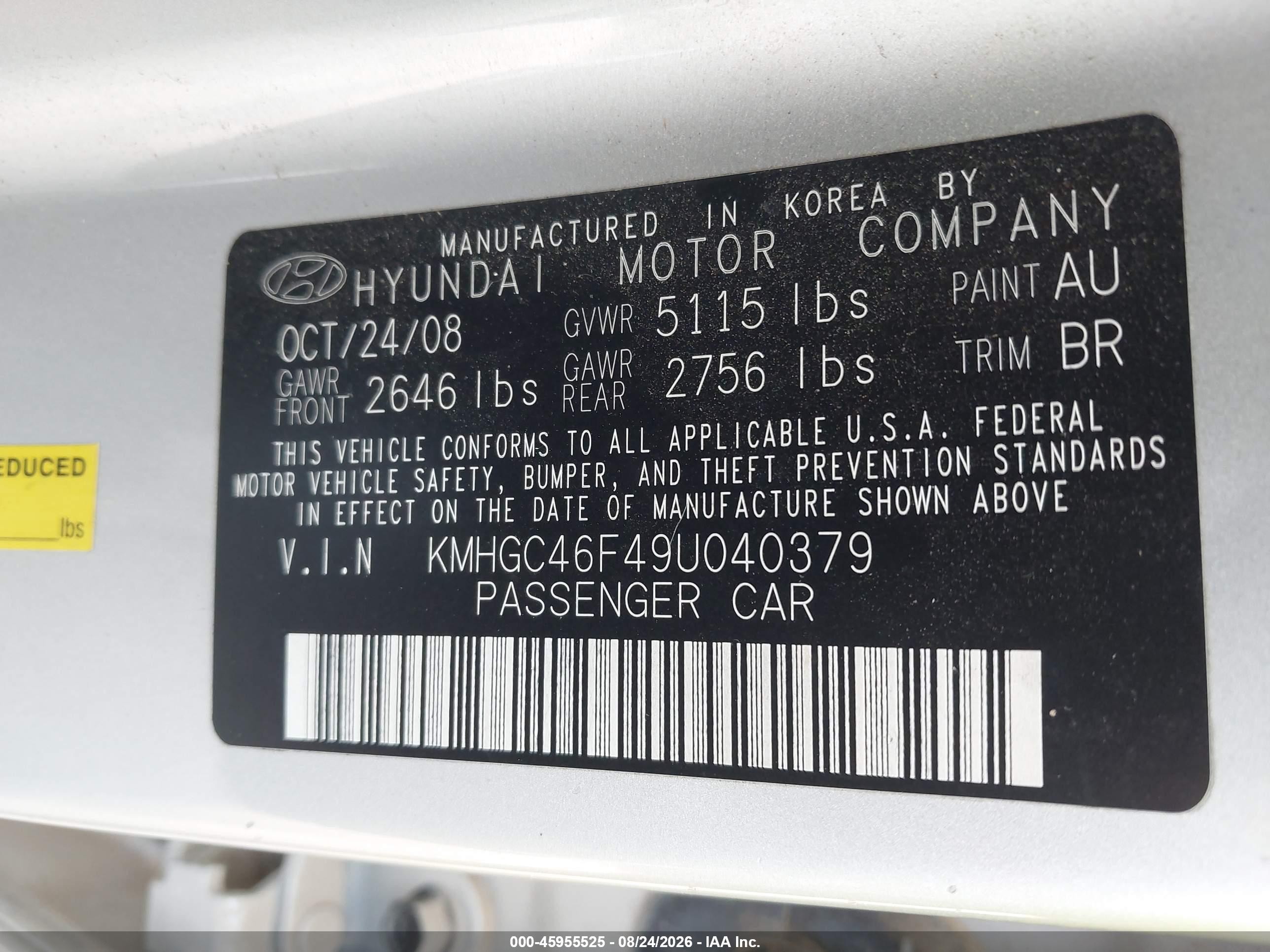2009 Hyundai Genesis 4.6 Silver vin: KMHGC46F49U040379