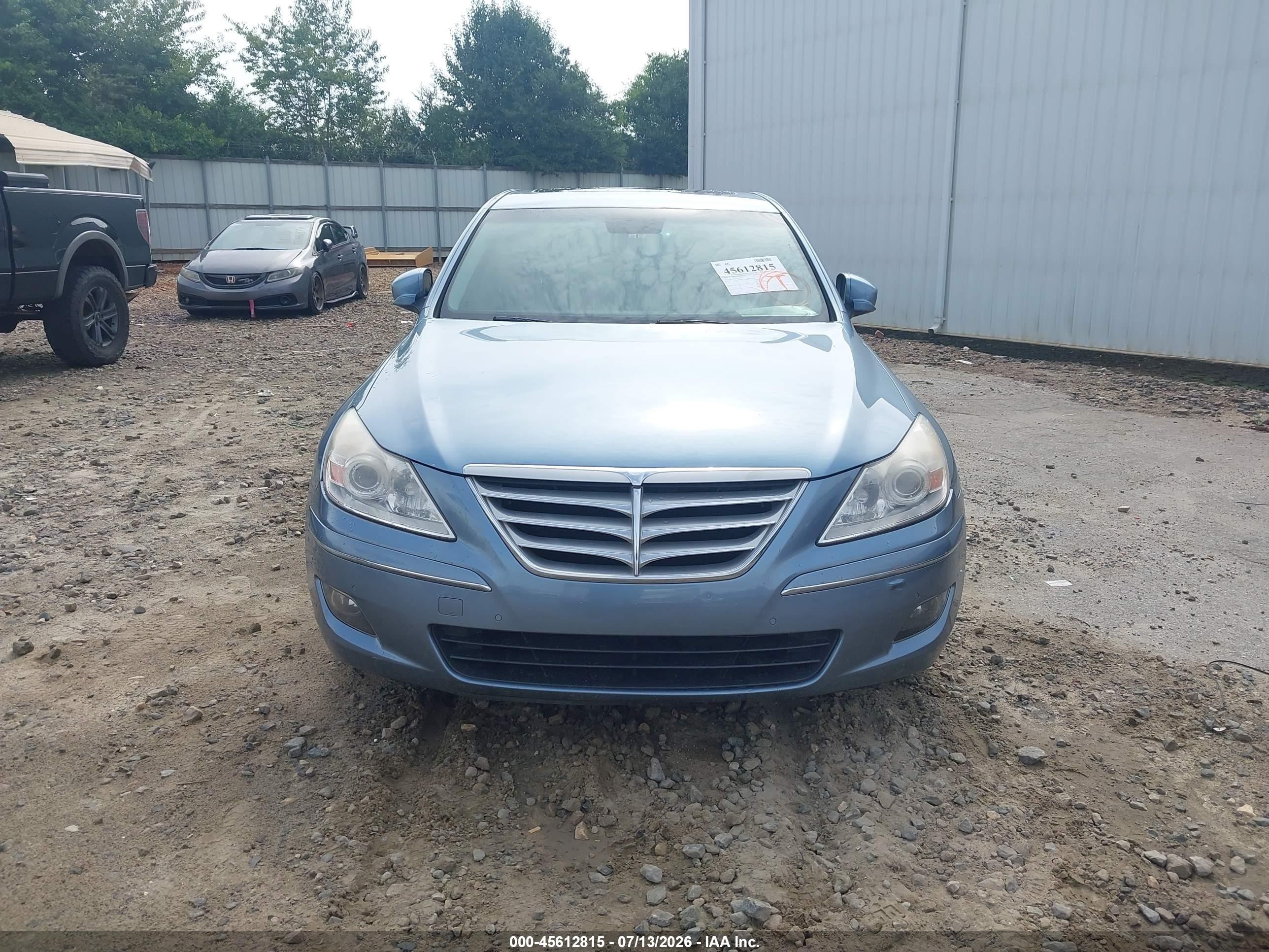 2009 Hyundai Genesis 4.6 Light Blue vin: KMHGC46F59U058521