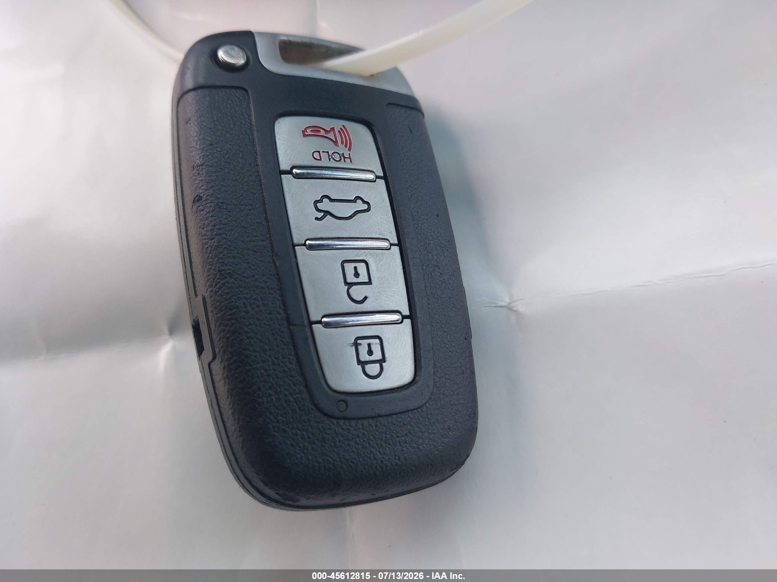 2009 Hyundai Genesis 4.6 Light Blue vin: KMHGC46F59U058521