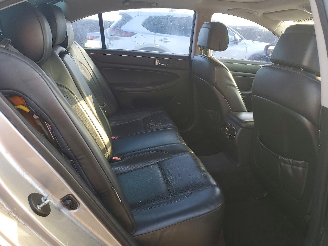 2009 Hyundai Genesis 4.6l Gray vin: KMHGC46F79U055006