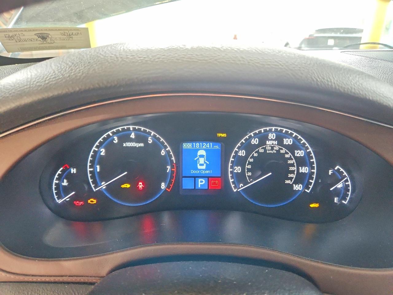 2009 Hyundai Genesis 4.6l Black vin: KMHGC46F89U032110