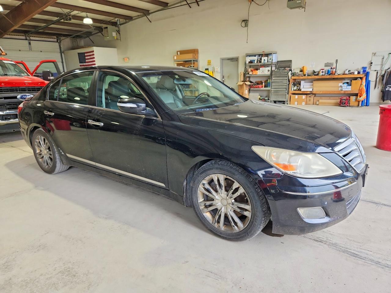 2009 Hyundai Genesis 4.6l Black vin: KMHGC46F89U032110
