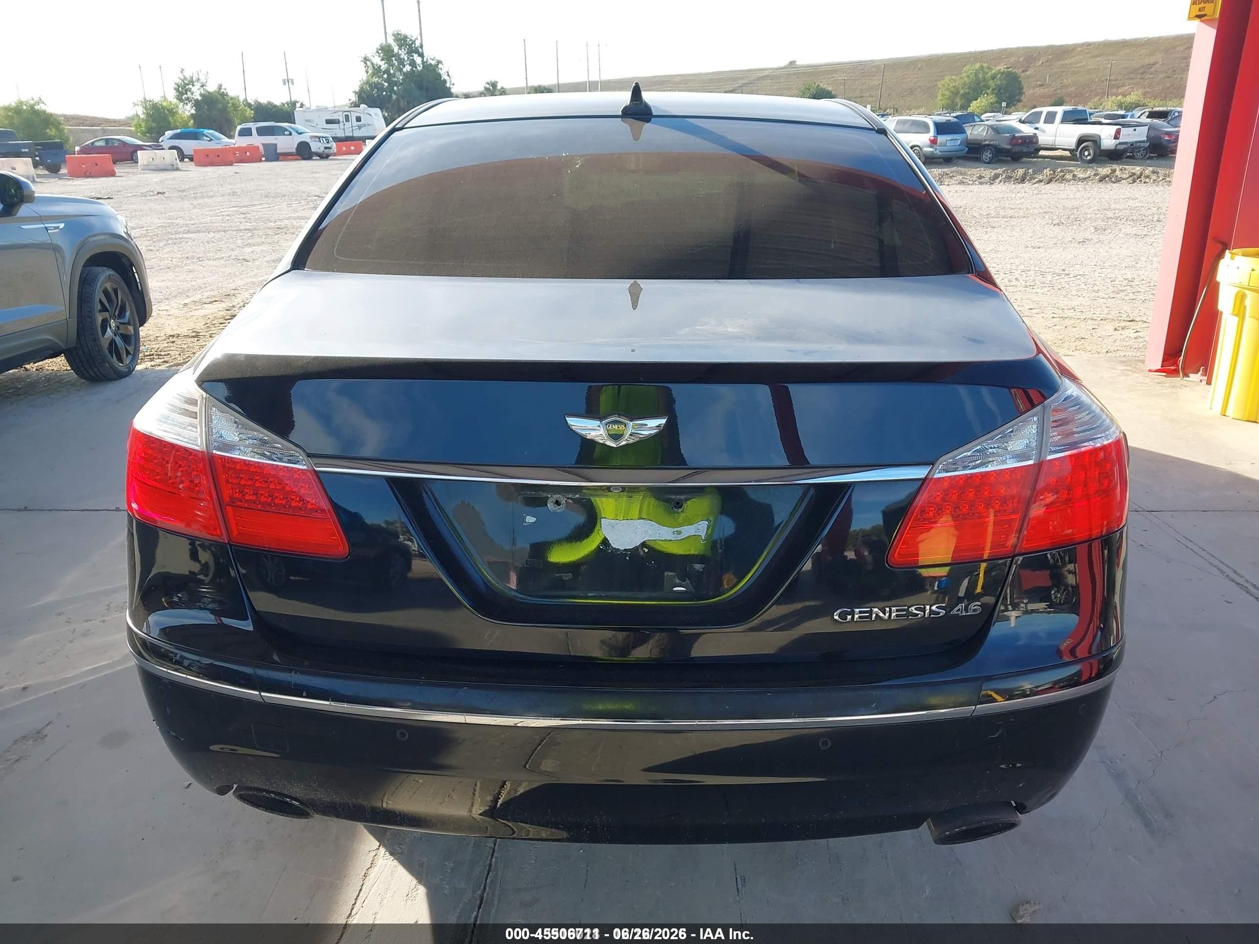 2009 Hyundai Genesis 4.6 Black vin: KMHGC46F89U064992