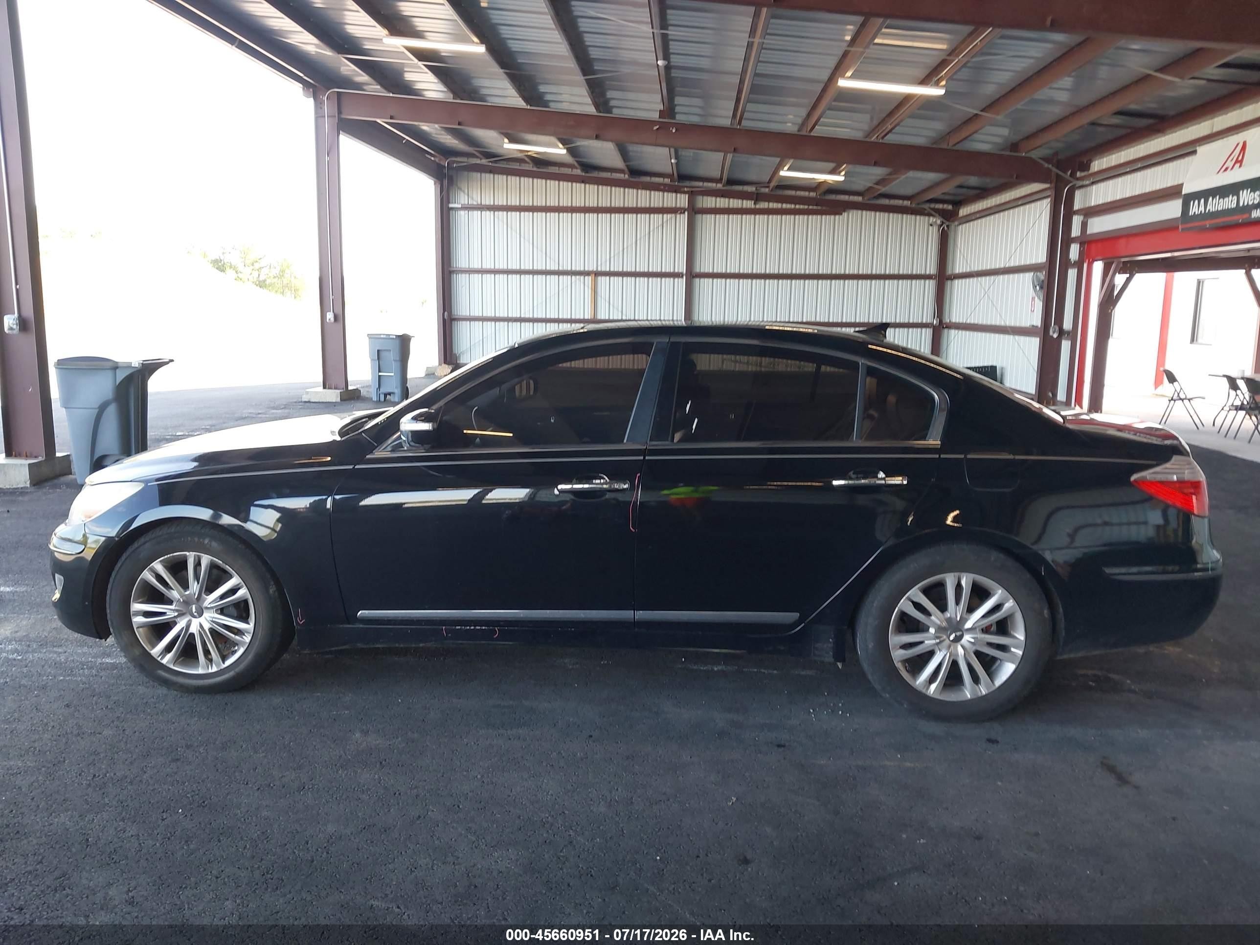 2009 Hyundai Genesis 4.6 Black vin: KMHGC46FX9U055131