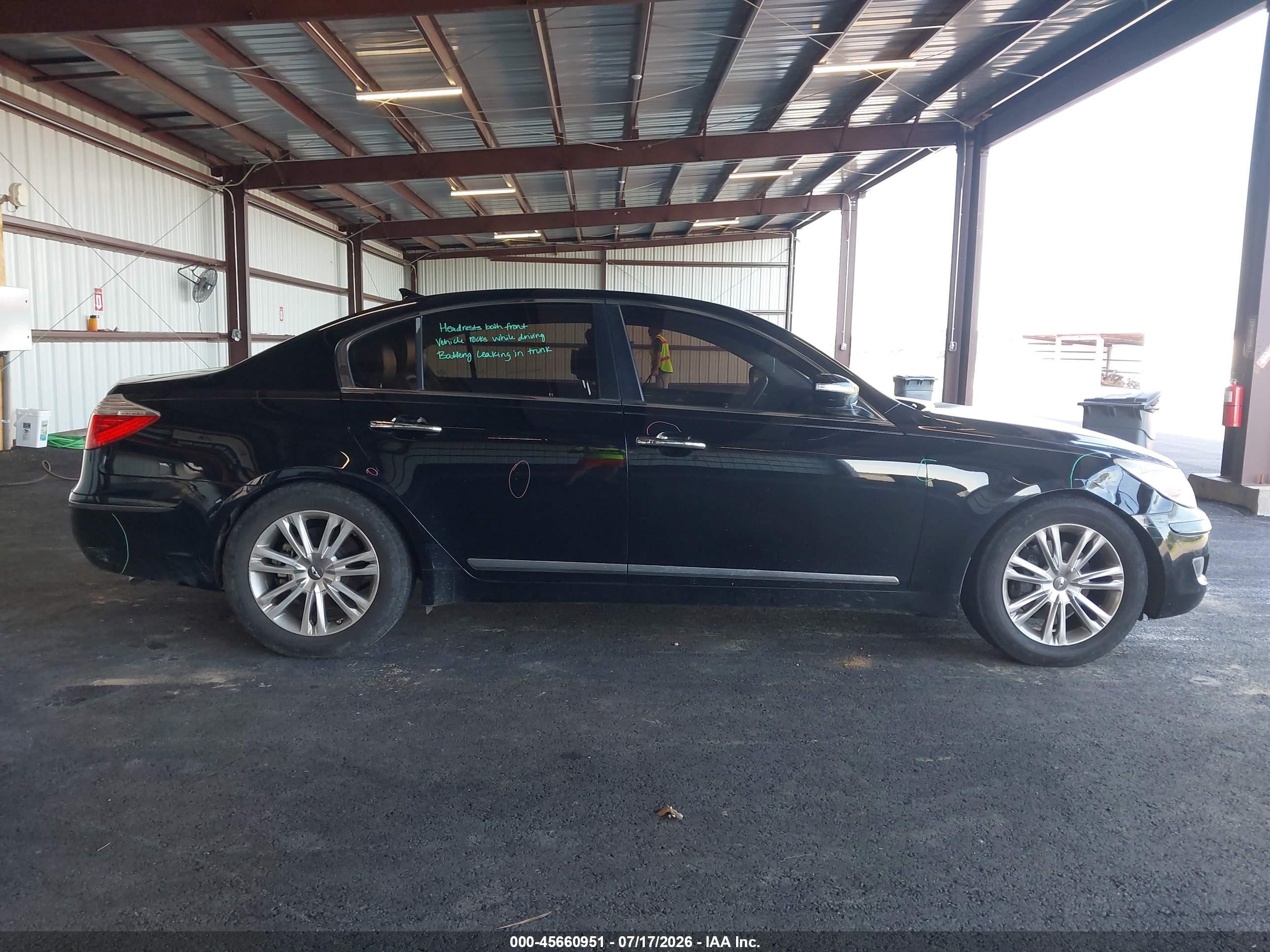 2009 Hyundai Genesis 4.6 Black vin: KMHGC46FX9U055131