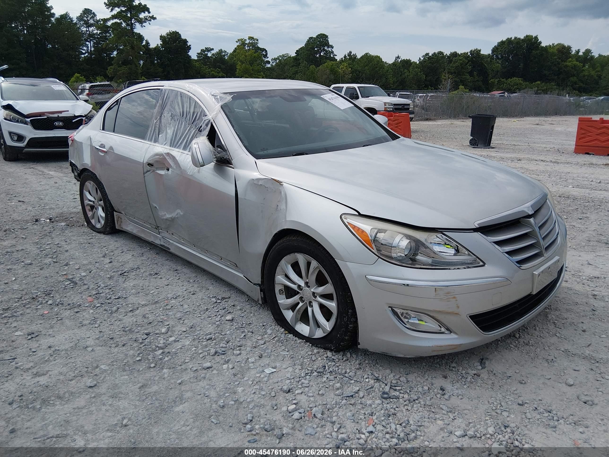 2012 Hyundai Genesis 3.8 Silver vin: KMHGC4DD0CU158311