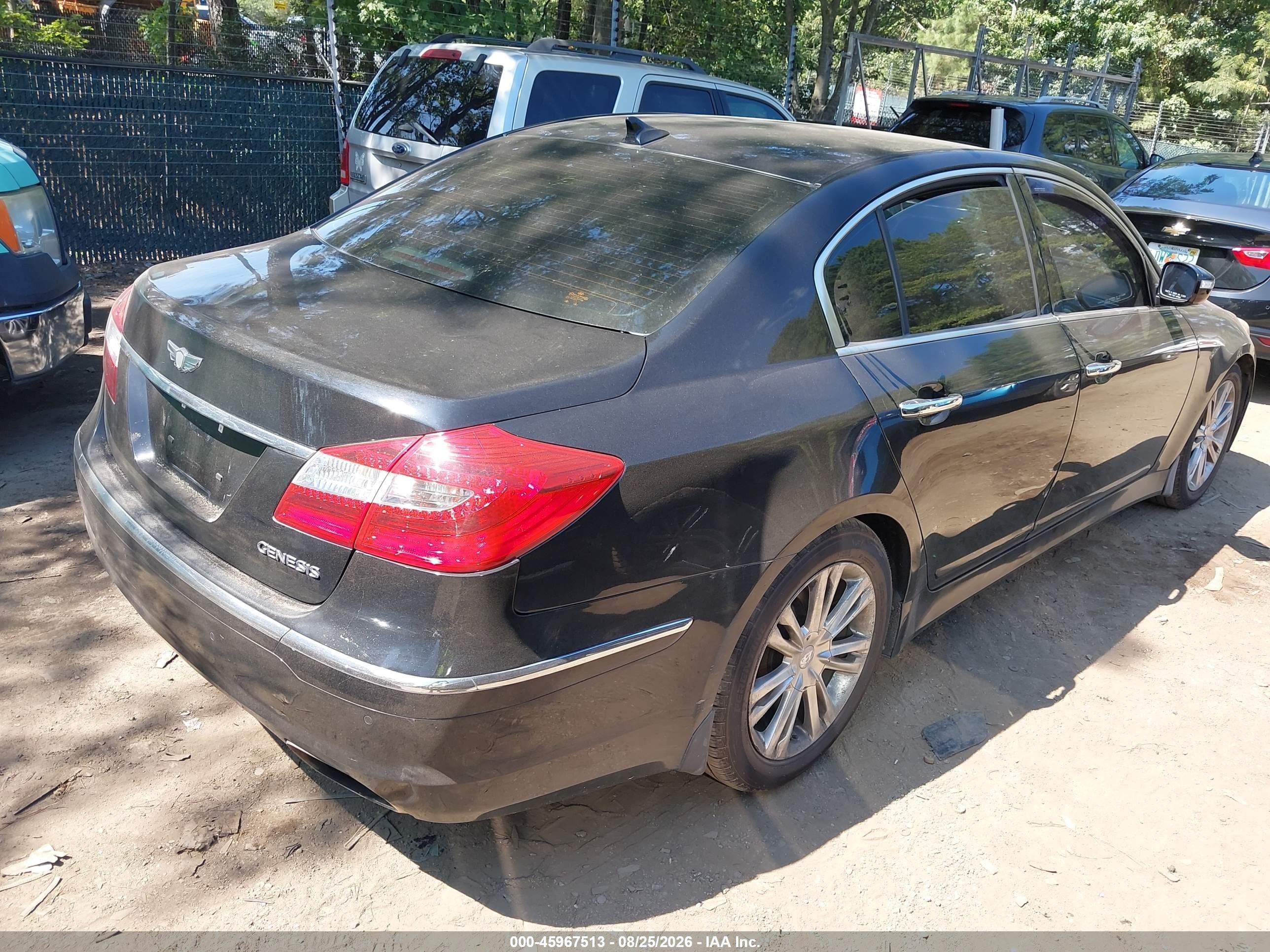 2012 Hyundai Genesis 3.8 Черный vin: KMHGC4DD0CU170684