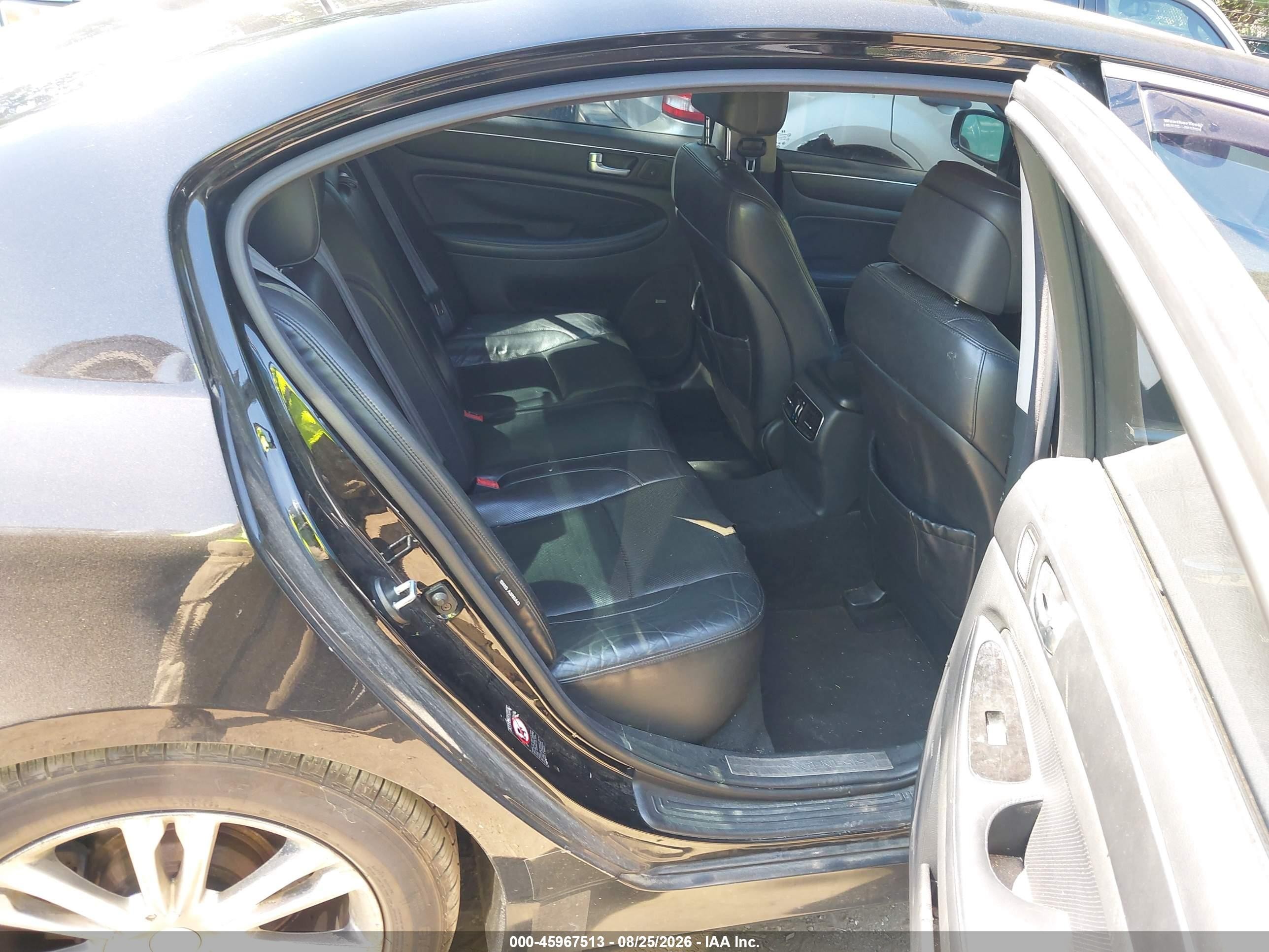 2012 Hyundai Genesis 3.8 Черный vin: KMHGC4DD0CU170684