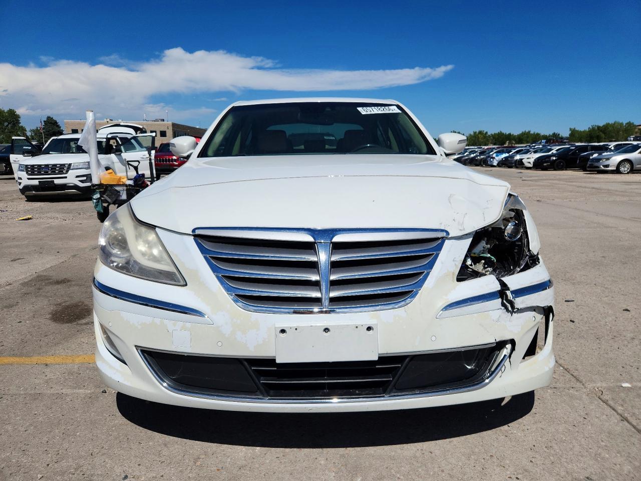 2012 Hyundai Genesis 3.8l White vin: KMHGC4DD0CU177912