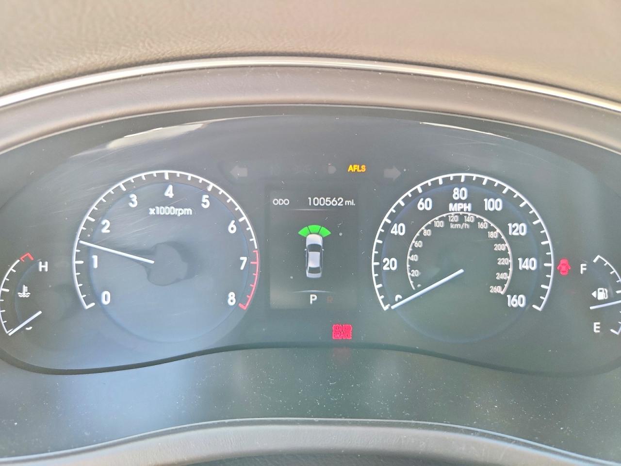 2012 Hyundai Genesis 3.8l White vin: KMHGC4DD0CU177912