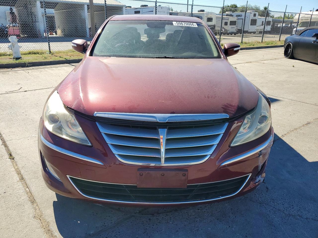 2012 Hyundai Genesis 3.8l Burgundy vin: KMHGC4DD0CU191888