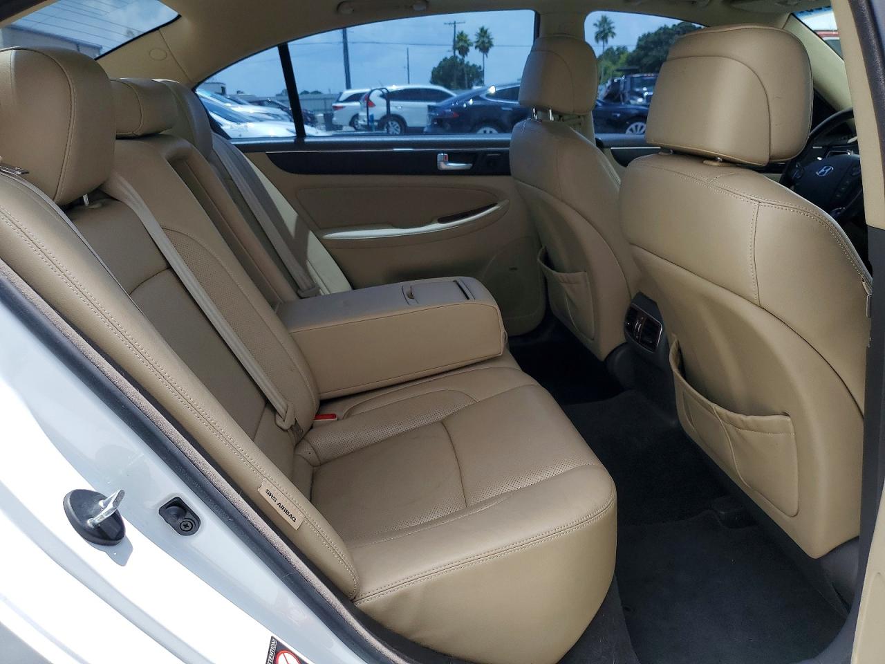 2012 Hyundai Genesis 3.8l White vin: KMHGC4DD0CU196721