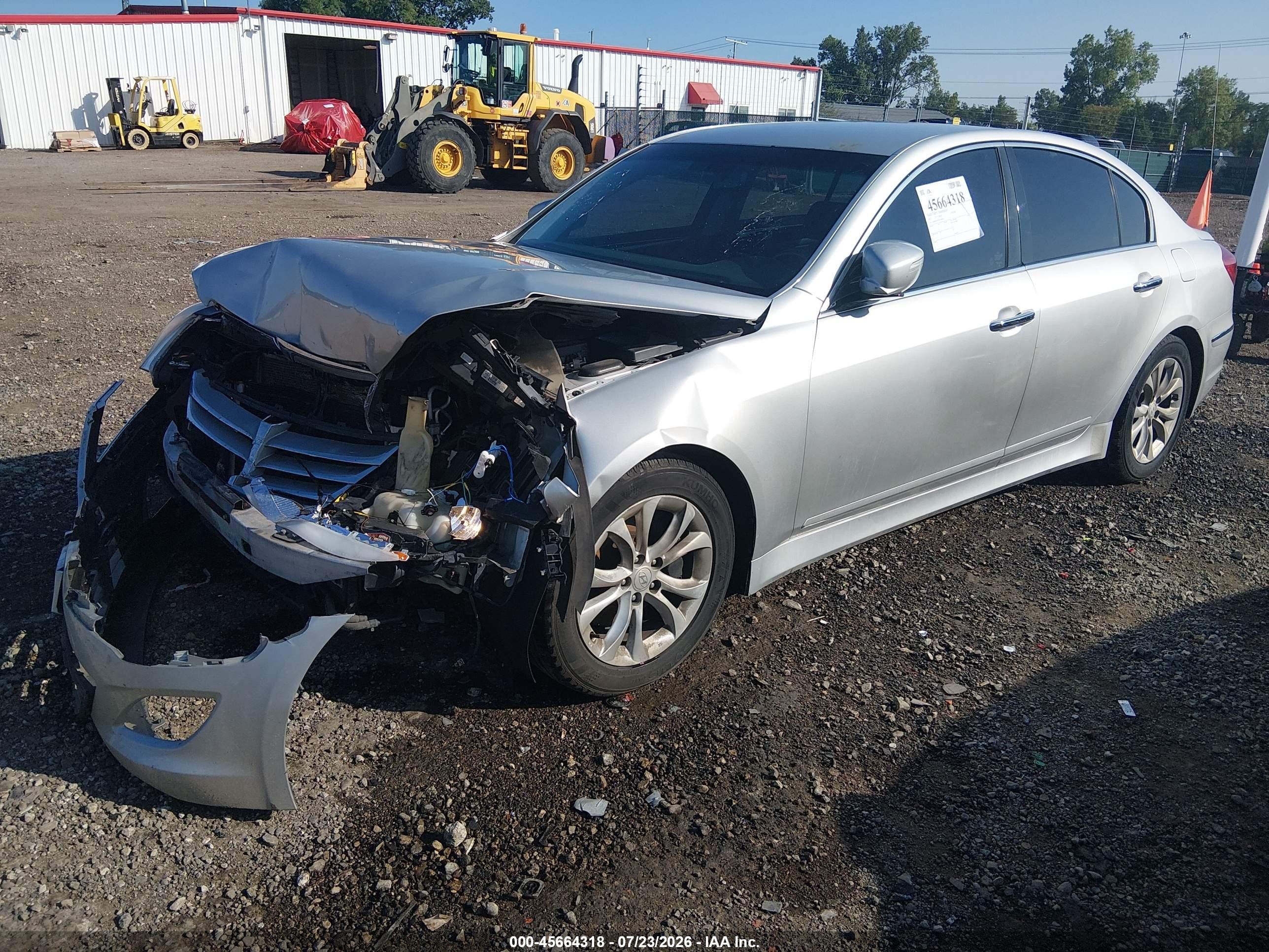 2012 Hyundai Genesis 3.8 Silver vin: KMHGC4DD0CU198033