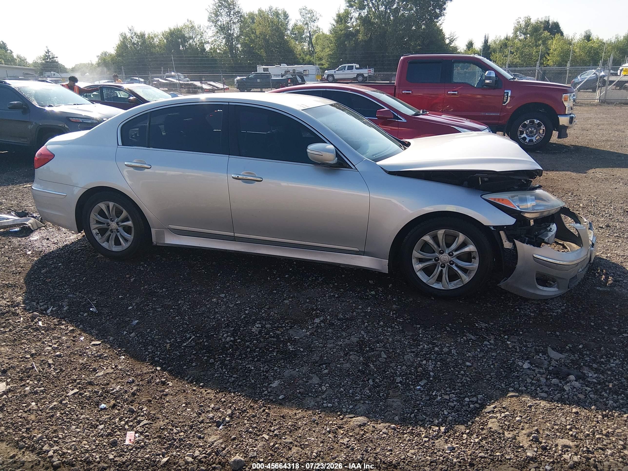 2012 Hyundai Genesis 3.8 Silver vin: KMHGC4DD0CU198033