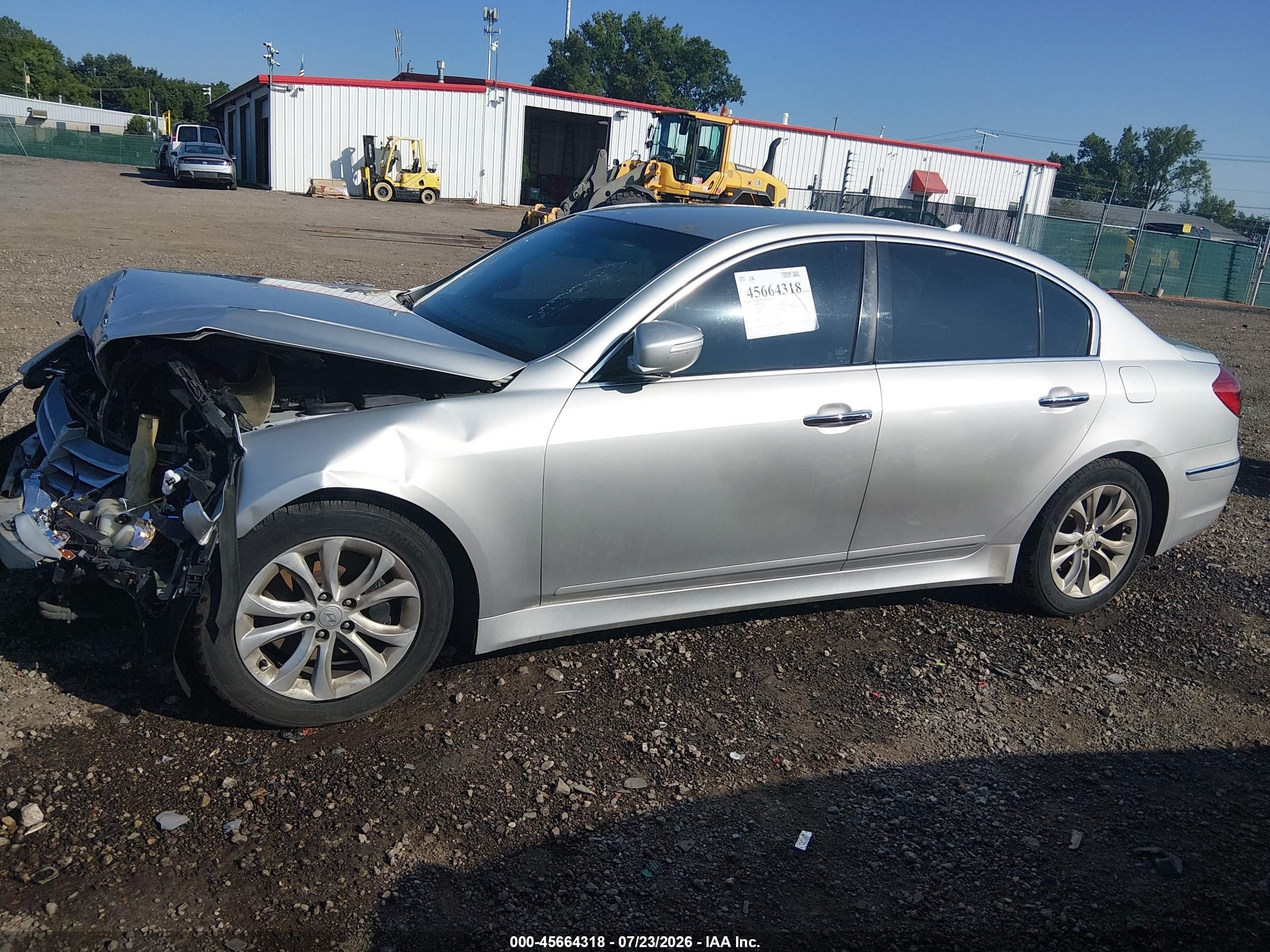 2012 Hyundai Genesis 3.8 Silver vin: KMHGC4DD0CU198033