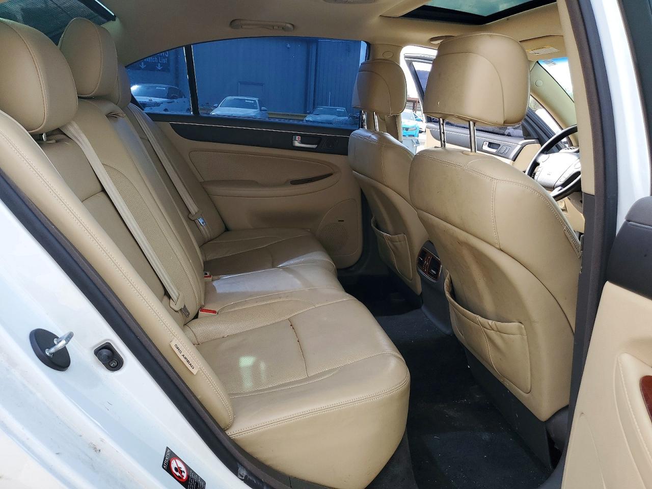2013 Hyundai Genesis 3.8l White vin: KMHGC4DD0DU221196