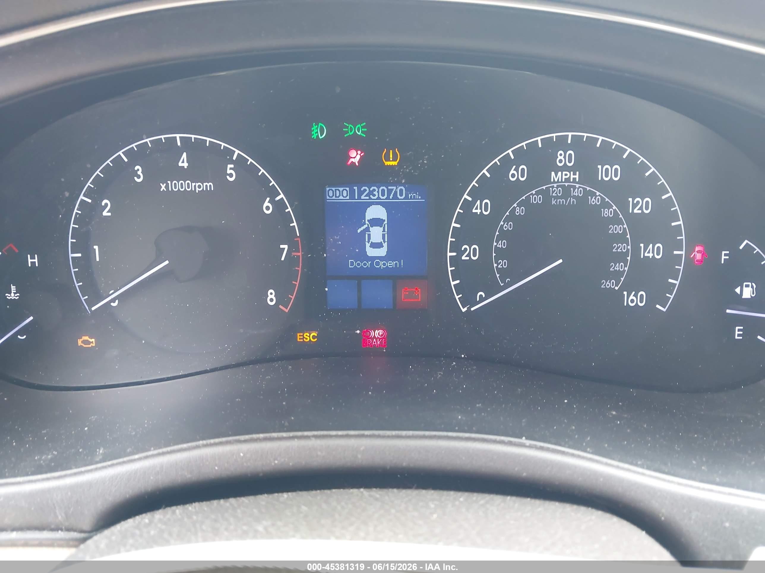 2013 Hyundai Genesis 3.8 Blue vin: KMHGC4DD0DU222123