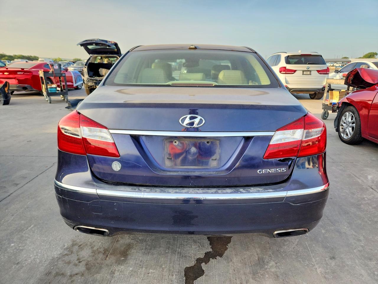 2013 Hyundai Genesis 3.8l Blue vin: KMHGC4DD0DU223370