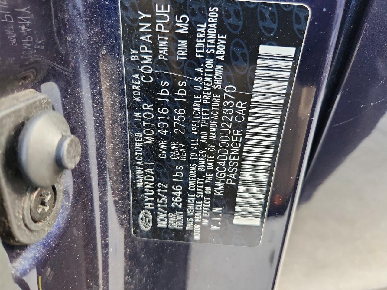 2013 Hyundai Genesis 3.8l Blue vin: KMHGC4DD0DU223370