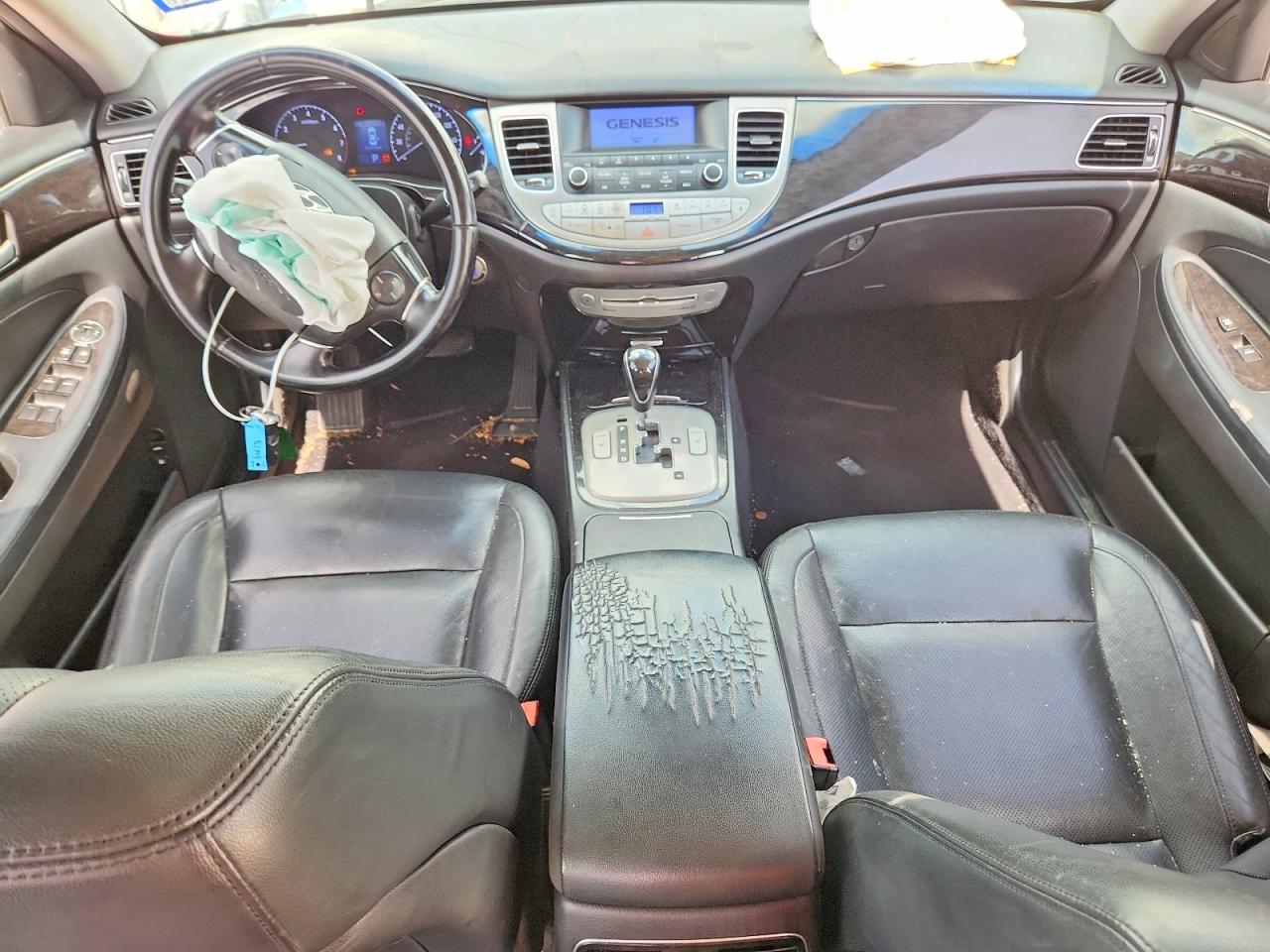 2013 Hyundai Genesis 3.8l Silver vin: KMHGC4DD0DU248401