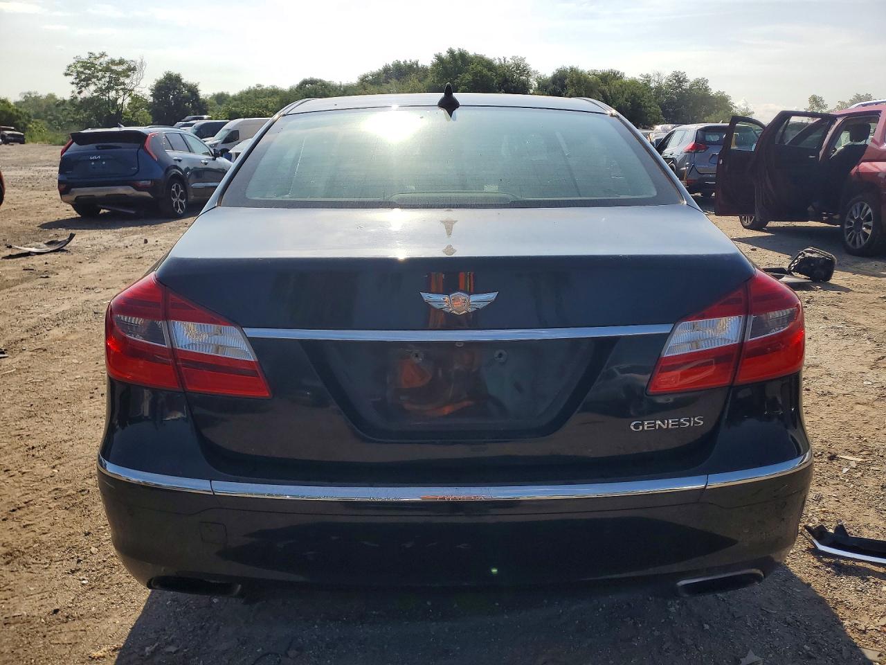 2012 Hyundai Genesis 3.8l Black vin: KMHGC4DD1CU167793