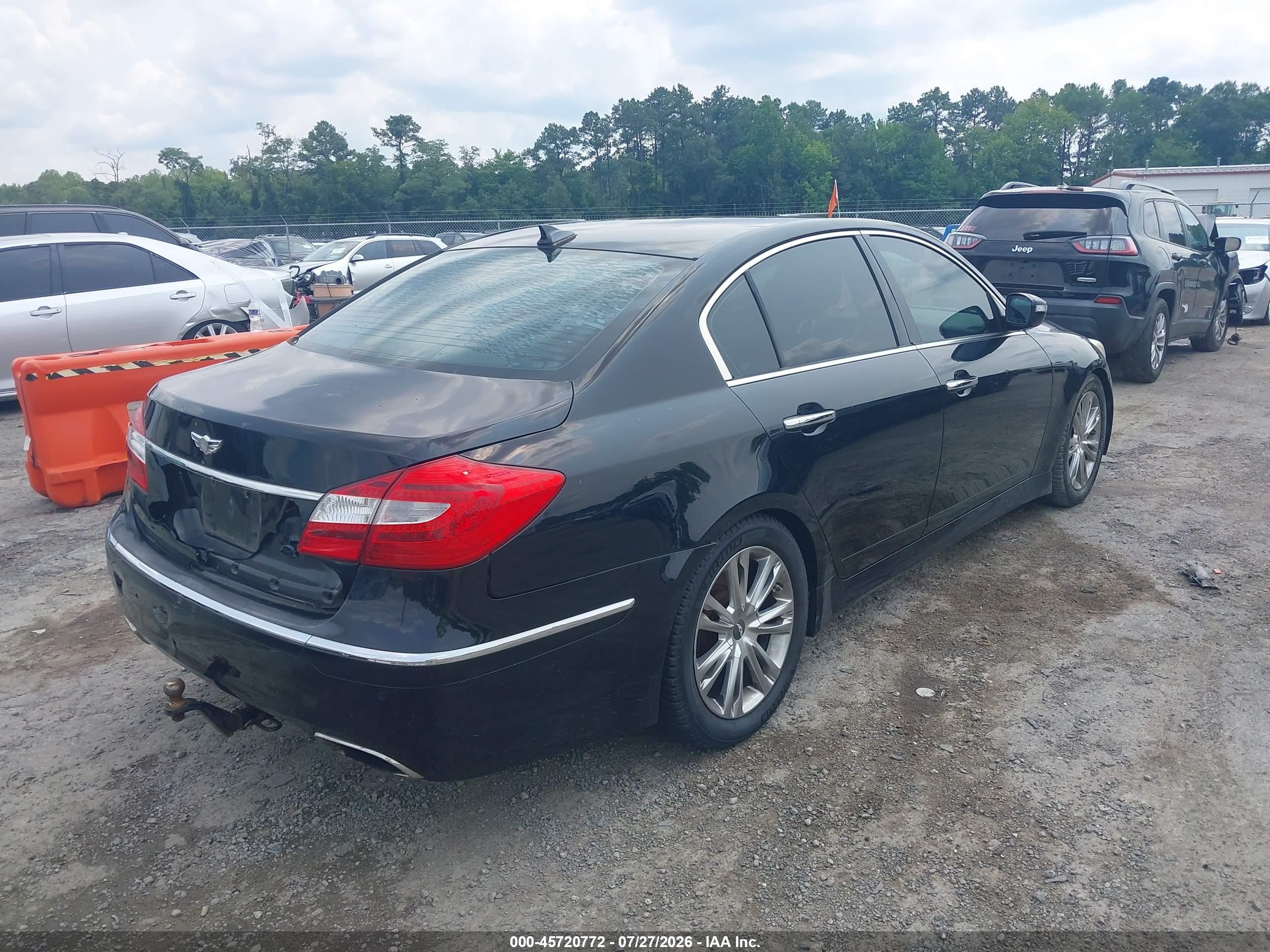2012 Hyundai Genesis 3.8 Black vin: KMHGC4DD1CU194427