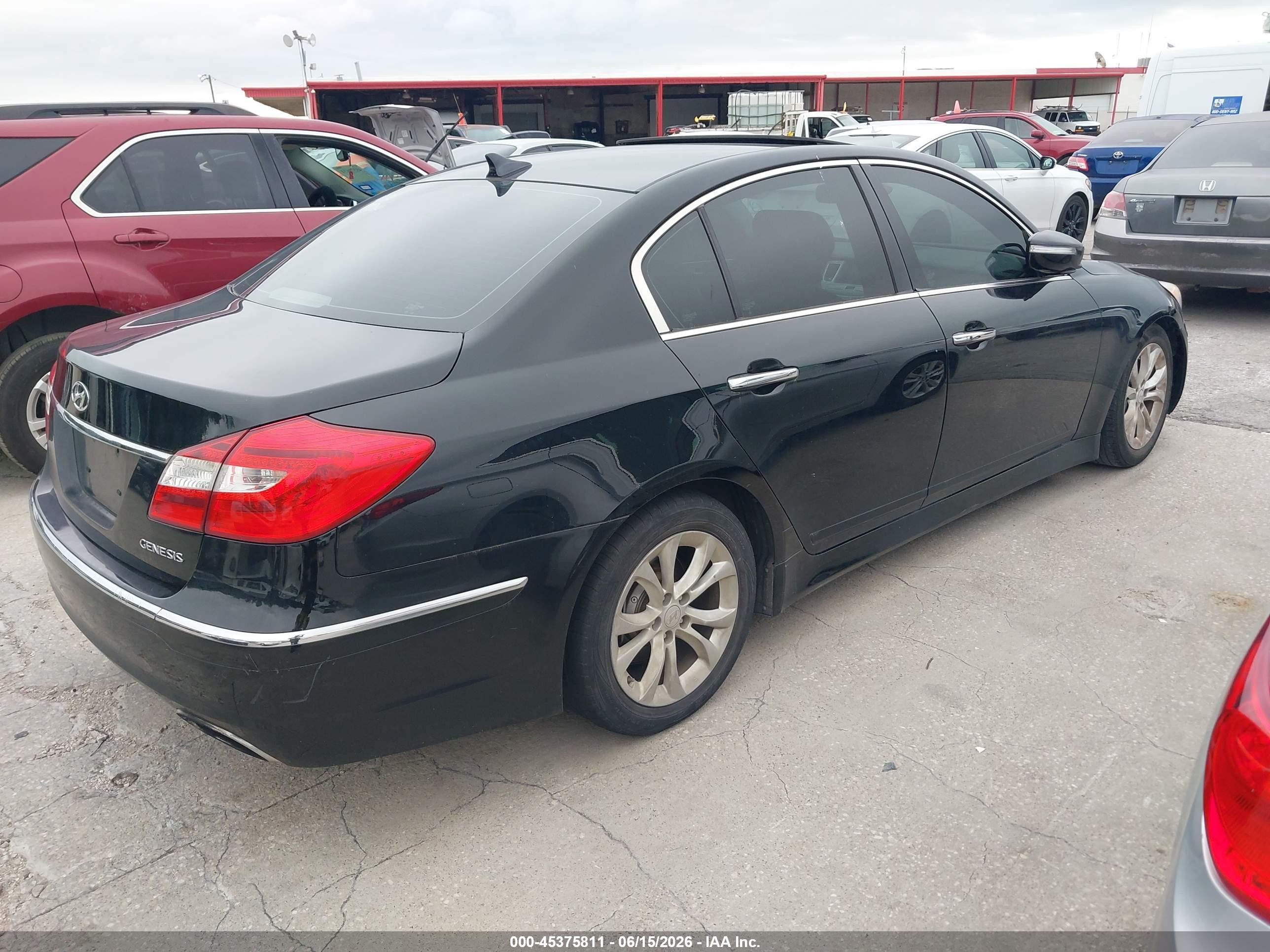 2012 Hyundai Genesis 3.8 Black vin: KMHGC4DD1CU194833