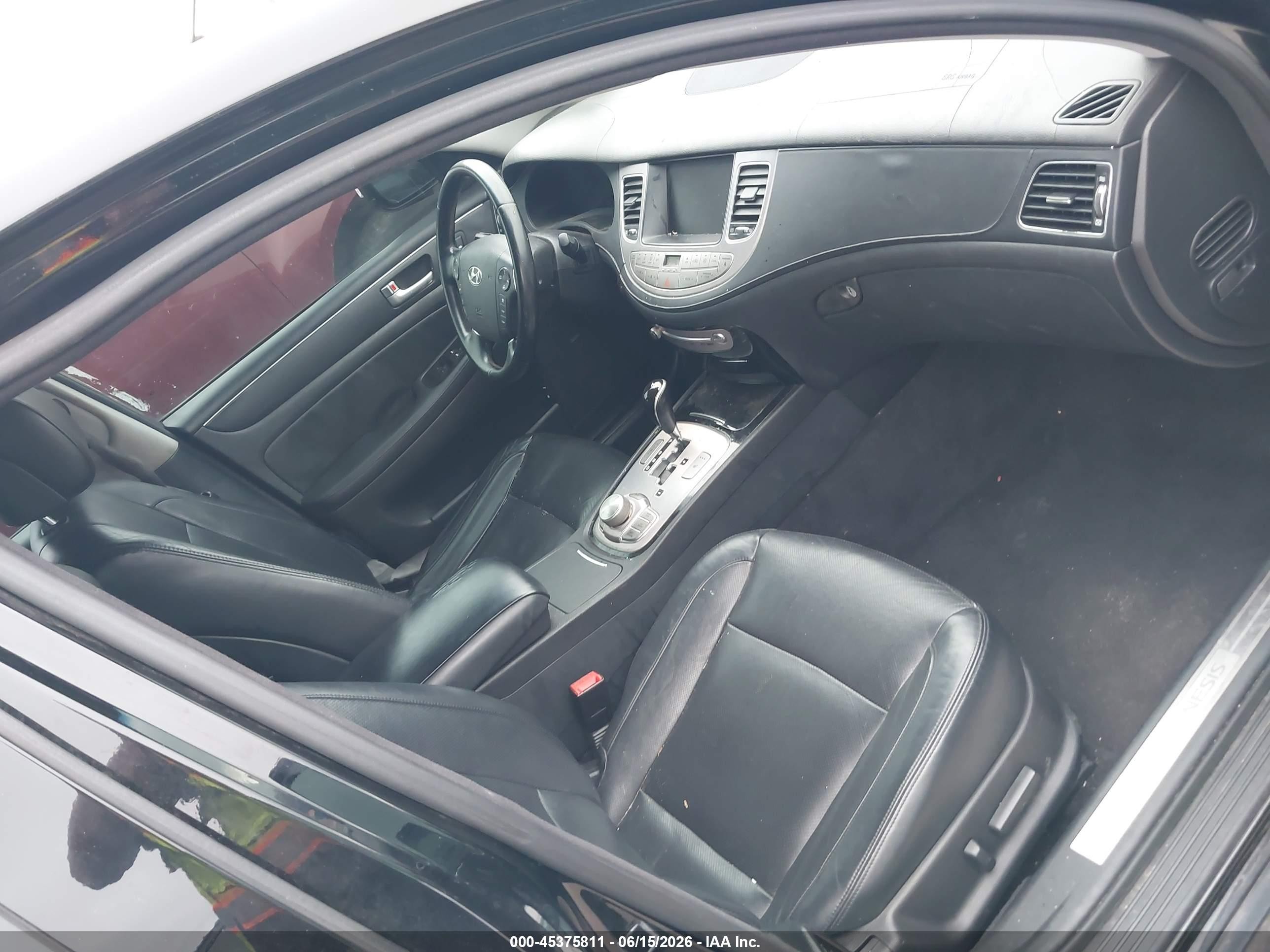 2012 Hyundai Genesis 3.8 Black vin: KMHGC4DD1CU194833