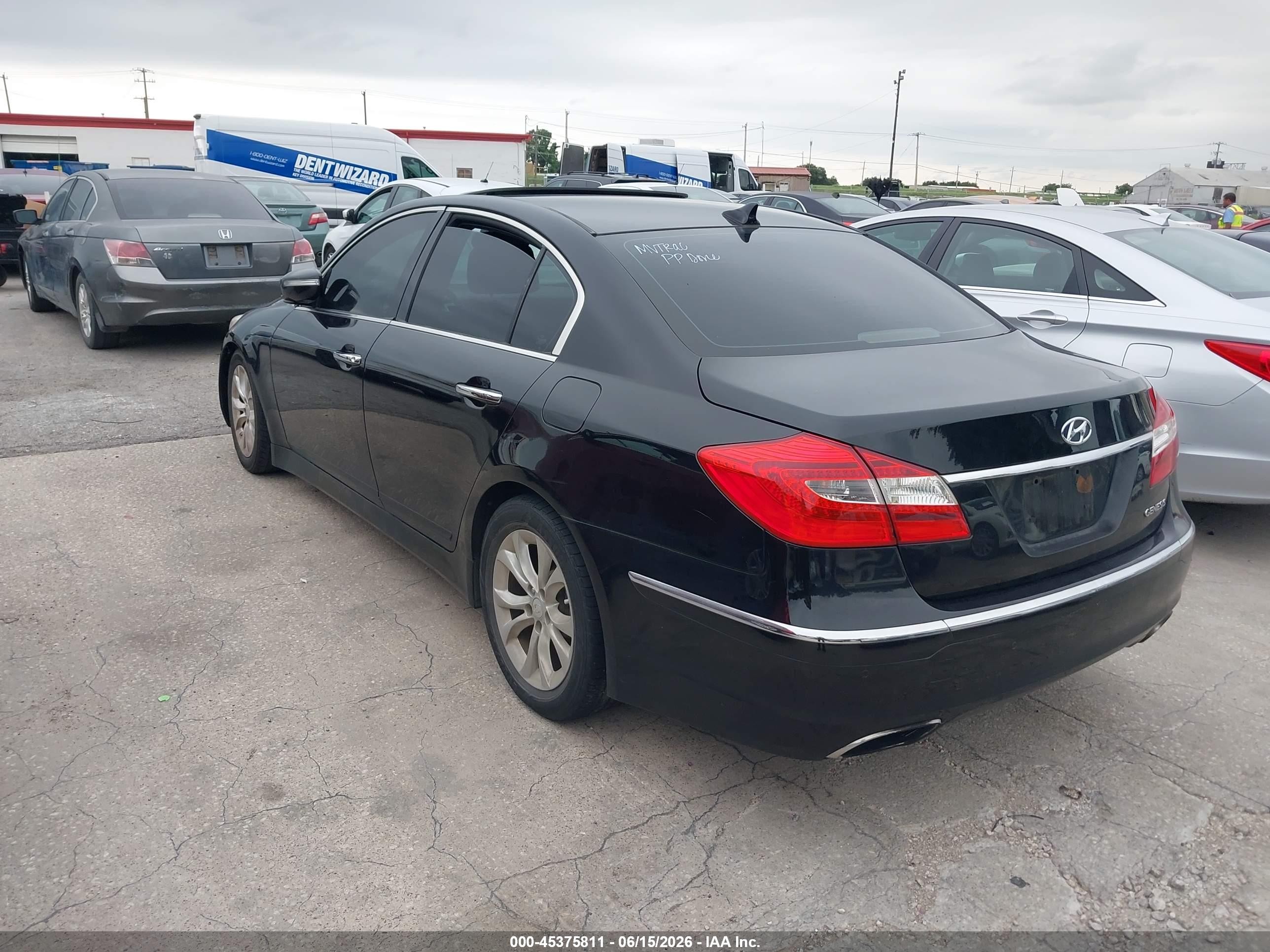 2012 Hyundai Genesis 3.8 Black vin: KMHGC4DD1CU194833