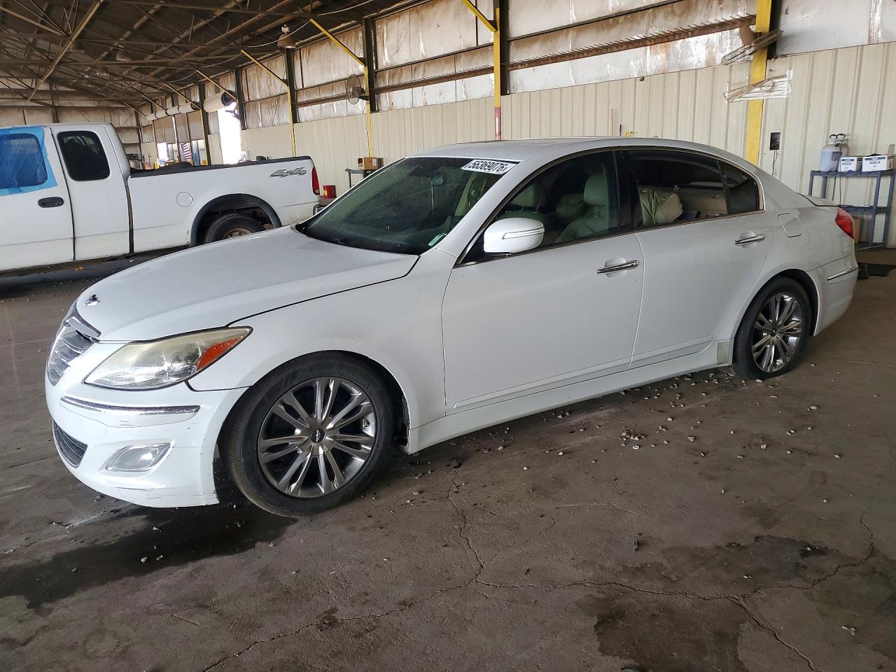 2012 Hyundai Genesis 3.8l Белый vin: KMHGC4DD1CU196761