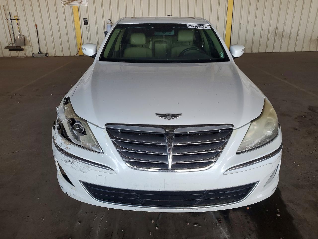 2012 Hyundai Genesis 3.8l Белый vin: KMHGC4DD1CU196761