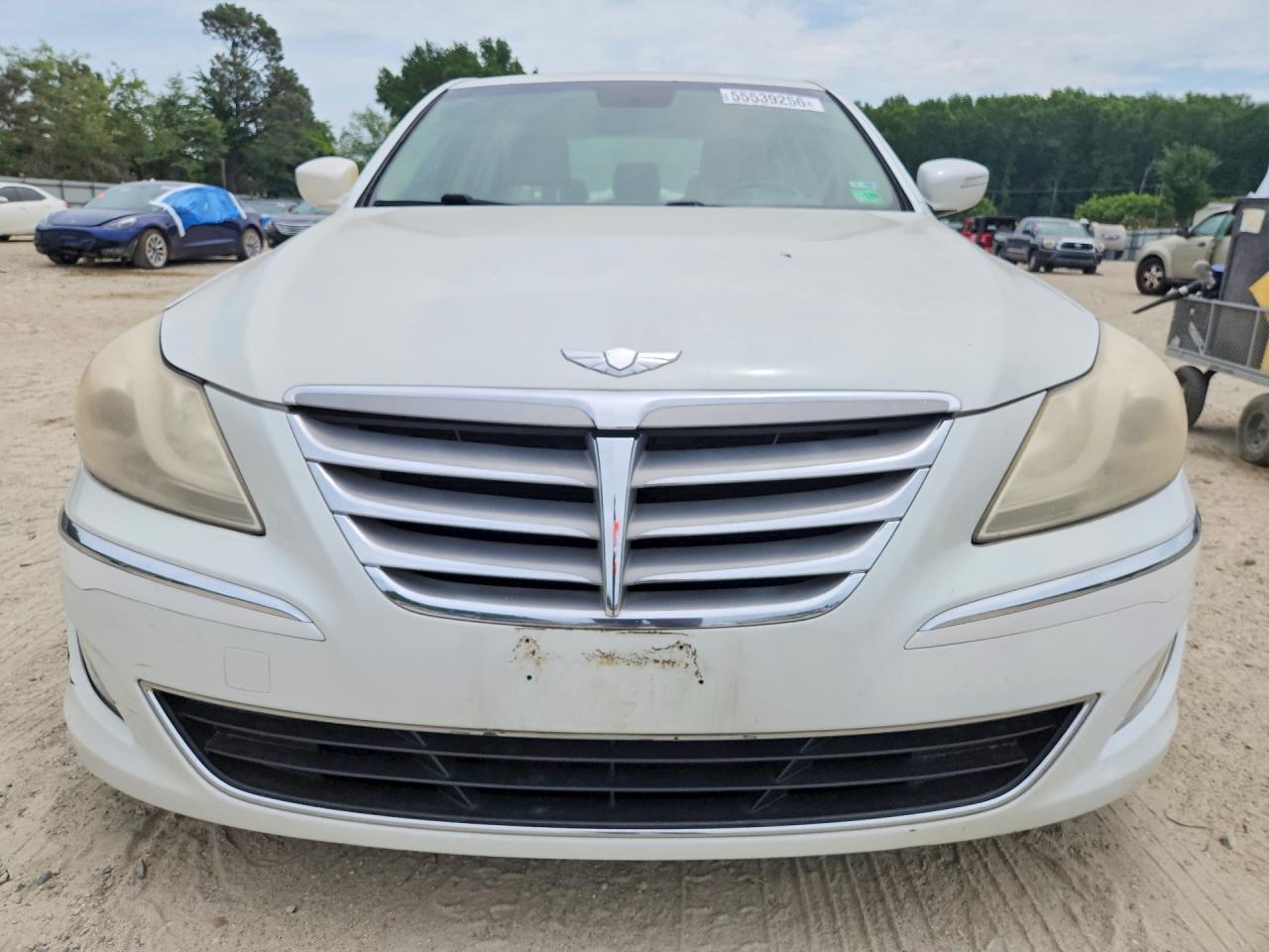 2012 Hyundai Genesis 3.8l White vin: KMHGC4DD1CU198915