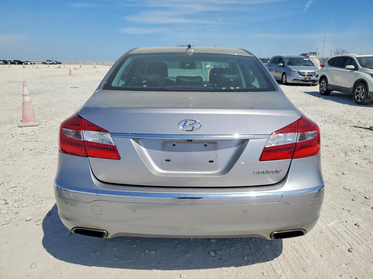 2012 Hyundai Genesis 3.8l V6 Silver vin: KMHGC4DD1CU200811