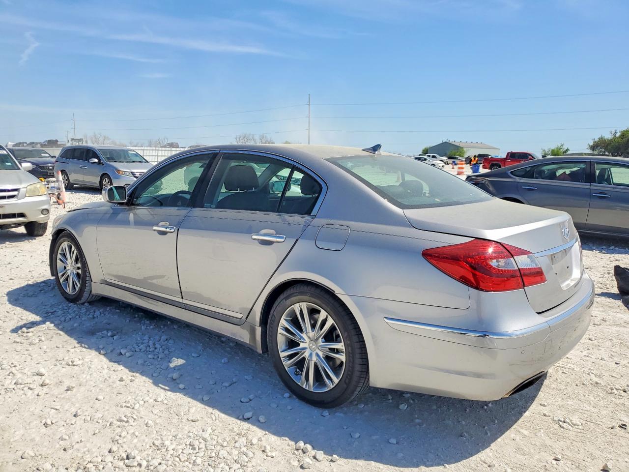 2012 Hyundai Genesis 3.8l V6 Silver vin: KMHGC4DD1CU200811