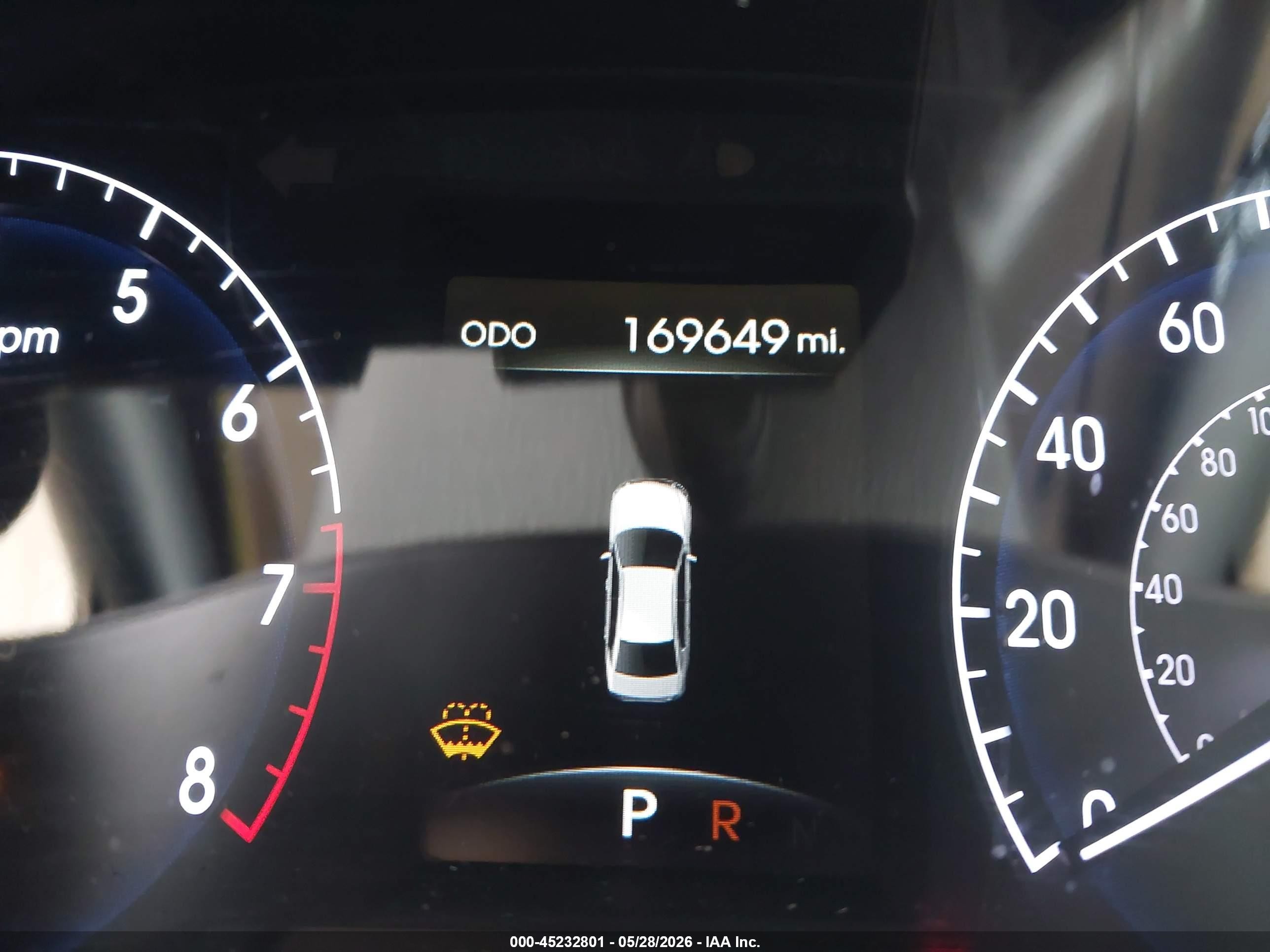 2012 Hyundai Genesis 3.8 Red vin: KMHGC4DD1CU203532