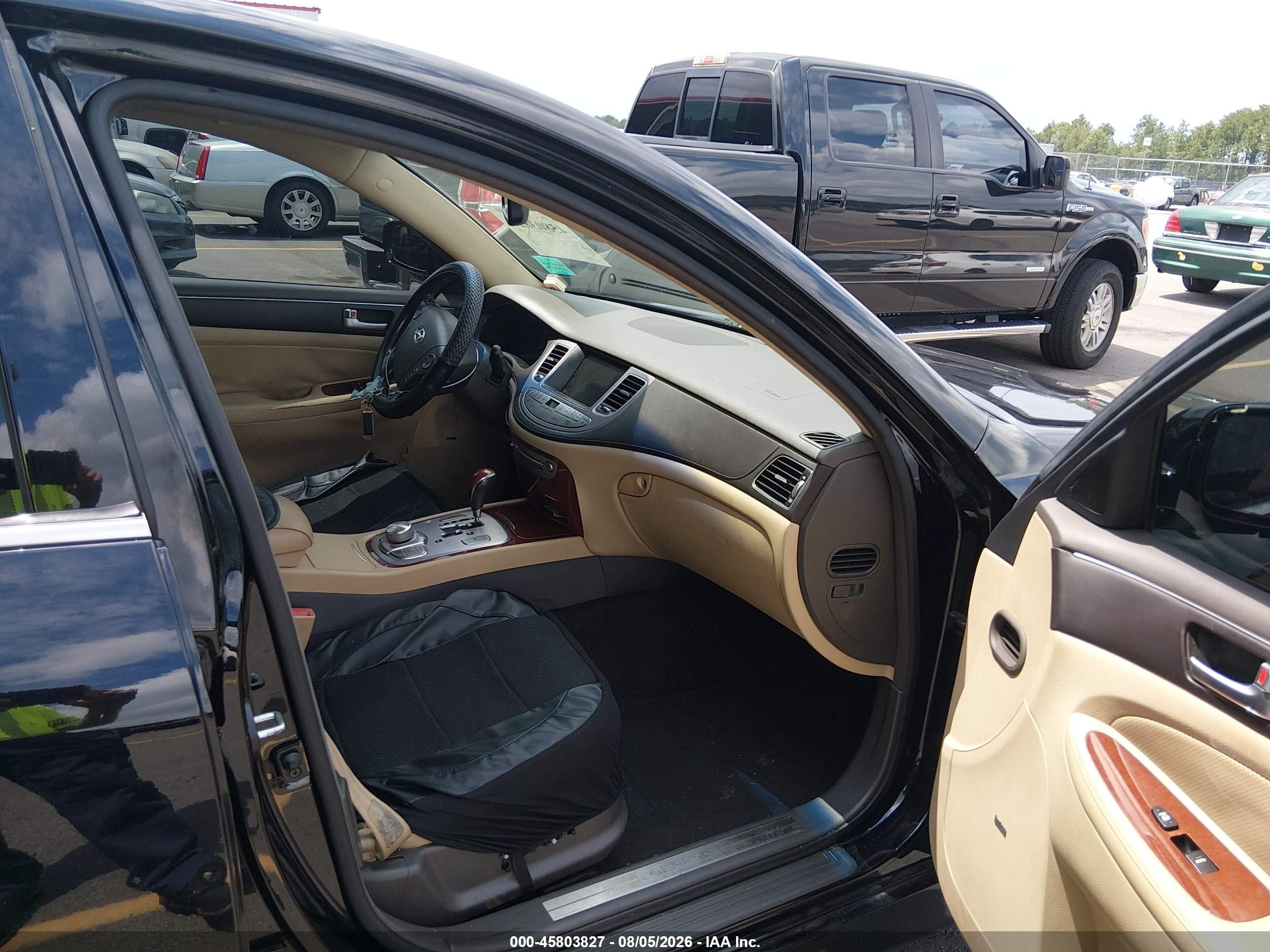 2012 Hyundai Genesis 3.8 Black vin: KMHGC4DD1CU204101