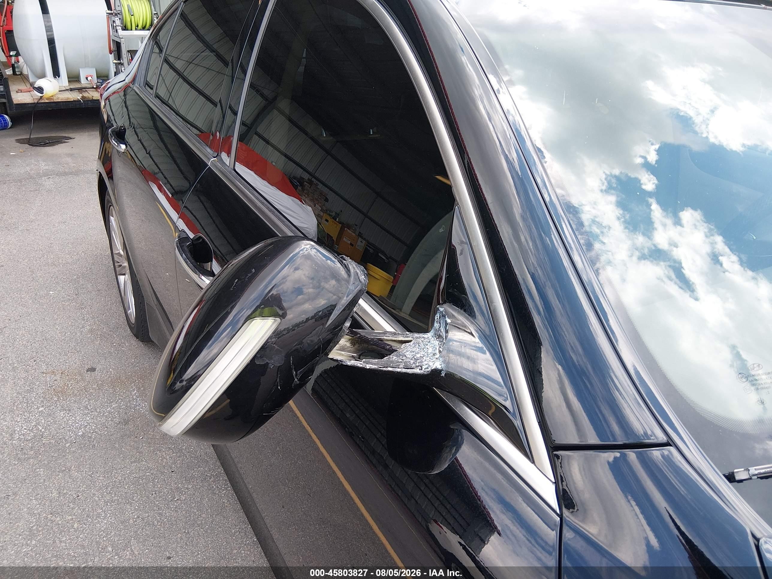 2012 Hyundai Genesis 3.8 Black vin: KMHGC4DD1CU204101