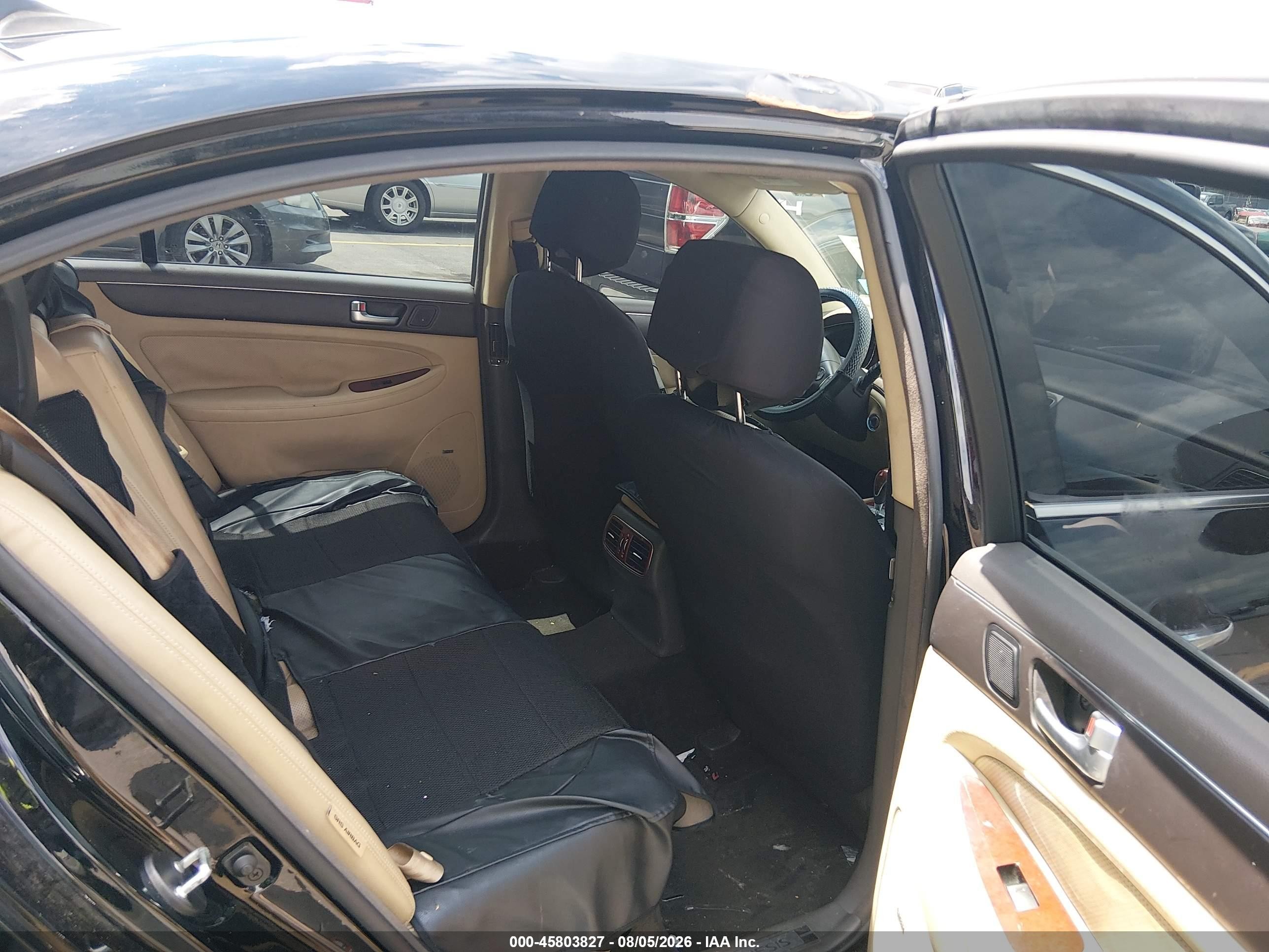 2012 Hyundai Genesis 3.8 Black vin: KMHGC4DD1CU204101