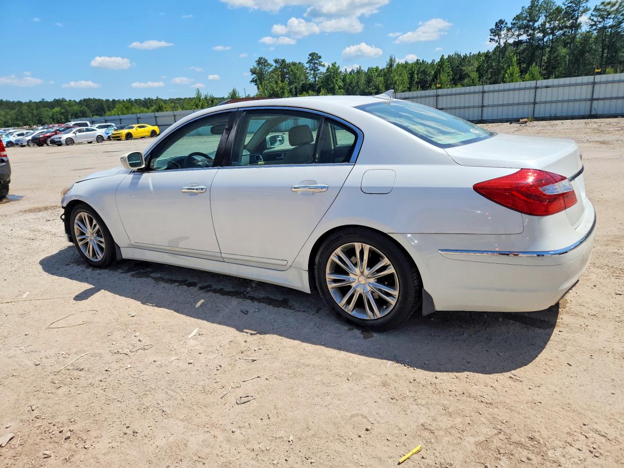 2012 Hyundai Genesis 3.8l White vin: KMHGC4DD1CU211713