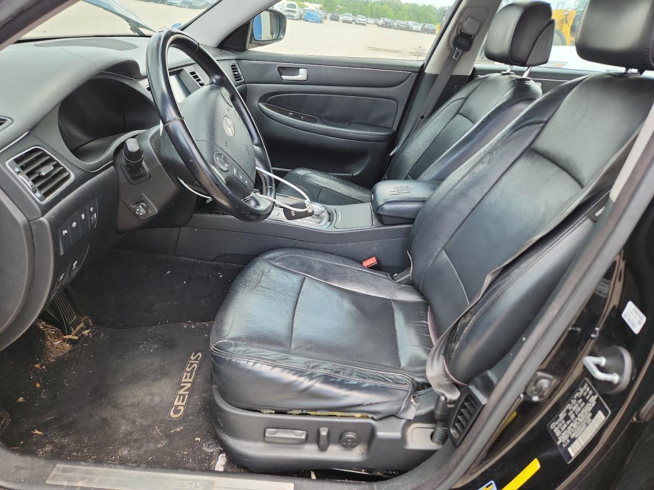 2013 Hyundai Genesis 3.8l Black vin: KMHGC4DD1DU223099