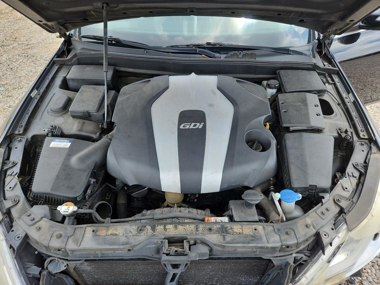2013 Hyundai Genesis 3.8l Black vin: KMHGC4DD1DU223099
